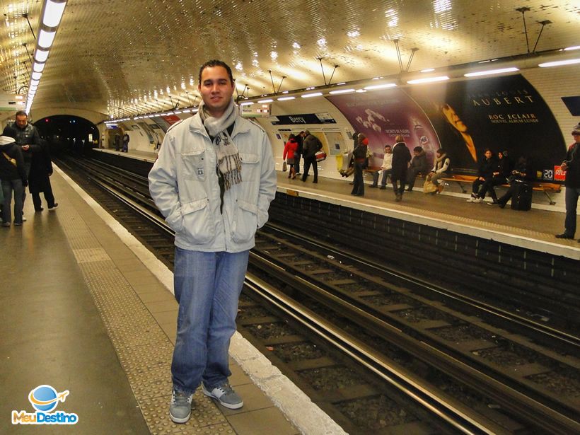 Metrô de Paris: a melhor maneira de se deslocar na cidade luz