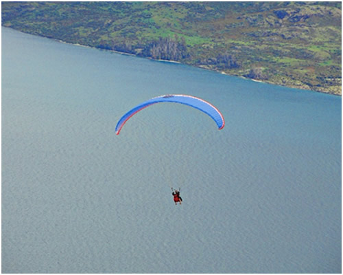 Voo de Parapente no Lago Wakatipu - Nova Zelândia