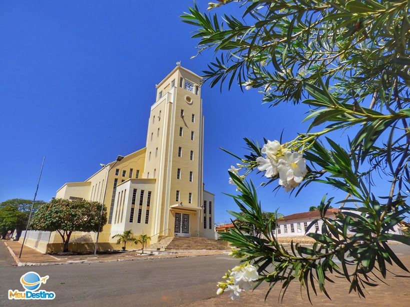 Igreja de Nossa Senhora do Rosário - Dores do Indaiá-MG