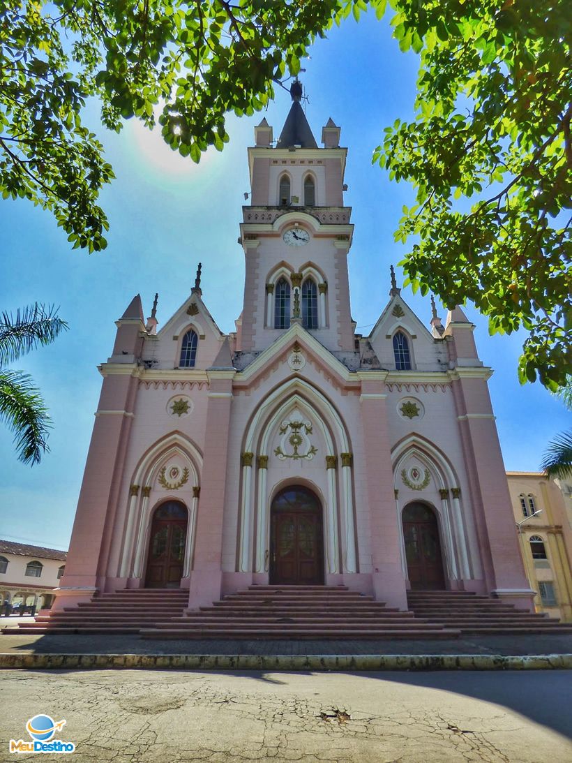 Igreja Matriz de Nossa Senhora das Dores - Dores do Indaiá-MG