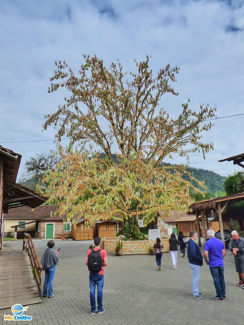 Osterbaum - Osterfest - Centro Histórico de Pomerode-SC