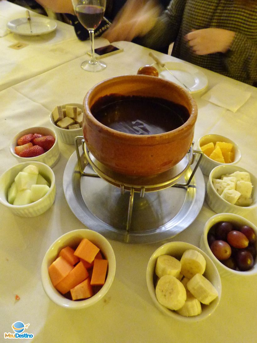 Fondue de Chocolate - Restaurante Colosseo - Onde comer em Gramado-RR