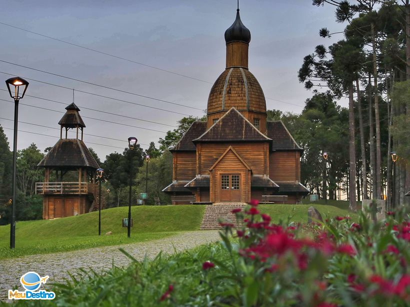 Memorial Ucraniano- Parque Tingui - Os melhores parques de Curitiba-PR