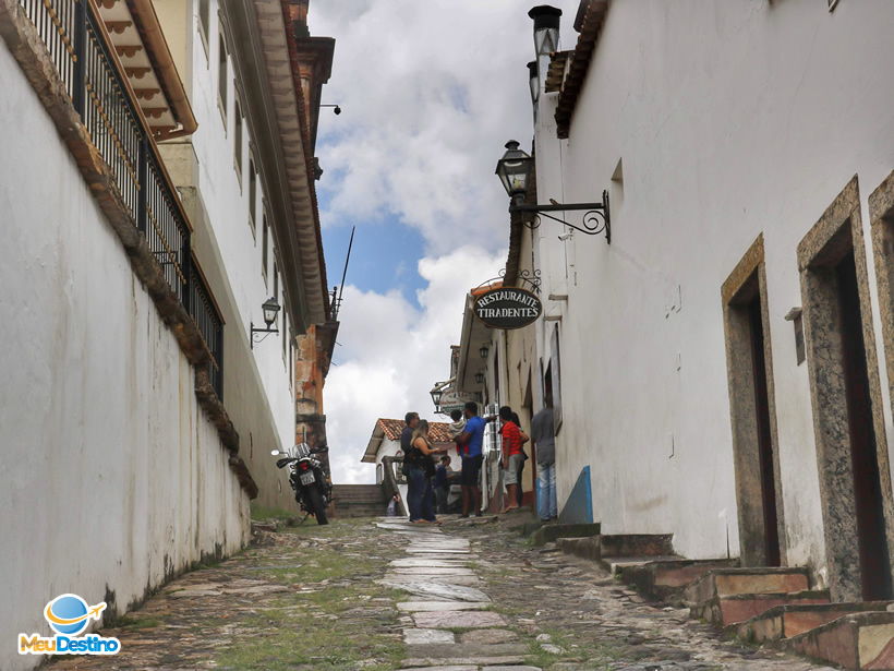 Largo do Coimbra - Roteiro em Ouro Preto-MG