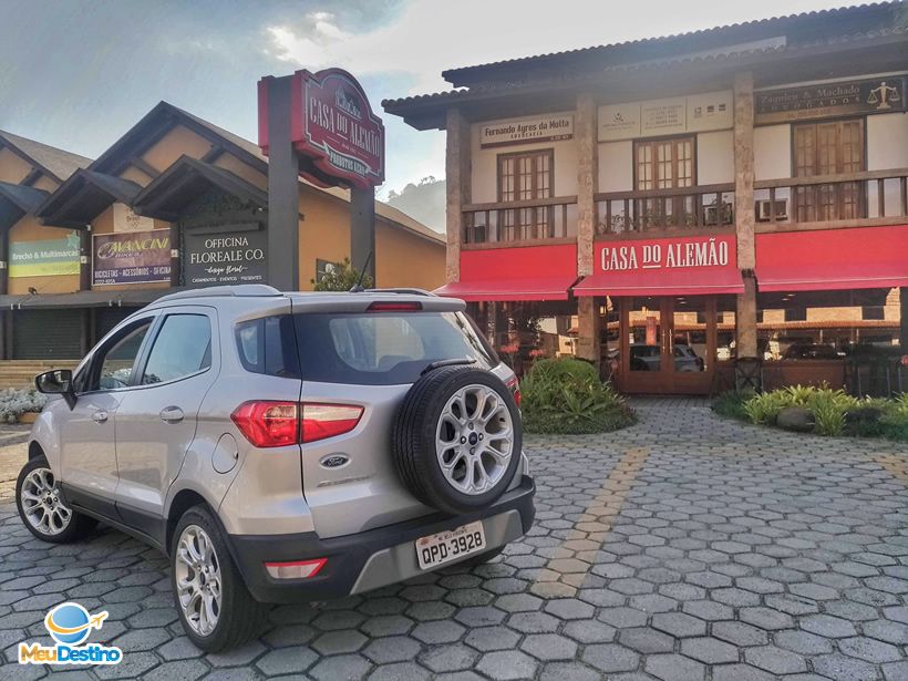 Carro alugado na Localiza Hertz