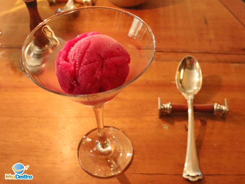 Sorvete de Pitaya - Bistrô Mano a Mano - Tiradentes-MG