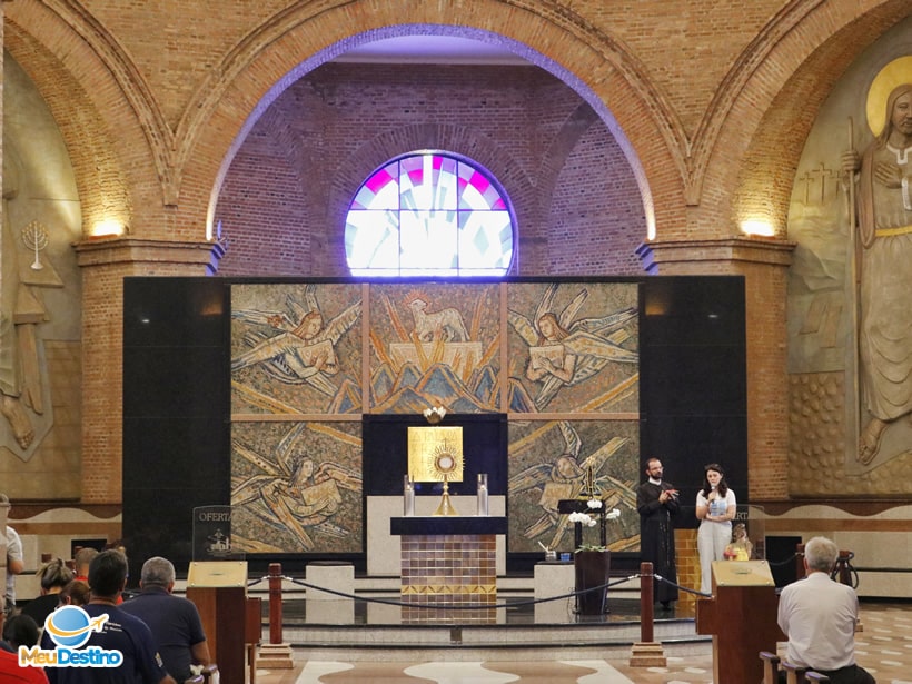 Capela do Santíssimo - O que fazer no Santuário Nacional - Aparecida-SP