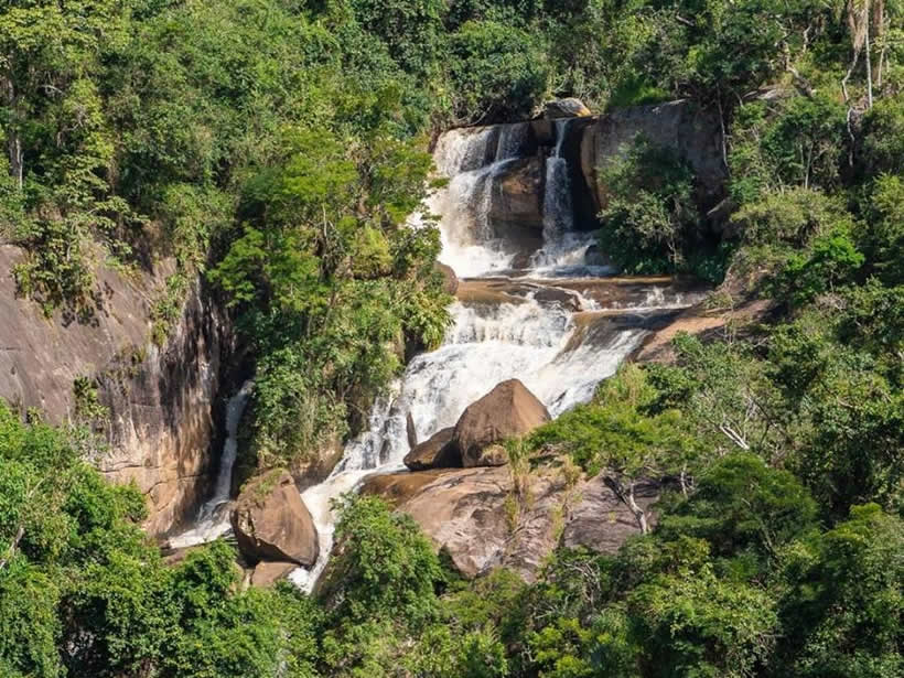 Cachoeira dos Henriques