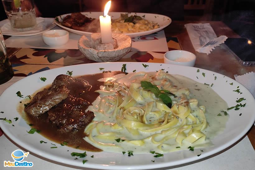 Restaurante Pierina - Jantar em Lavras Novas-MG