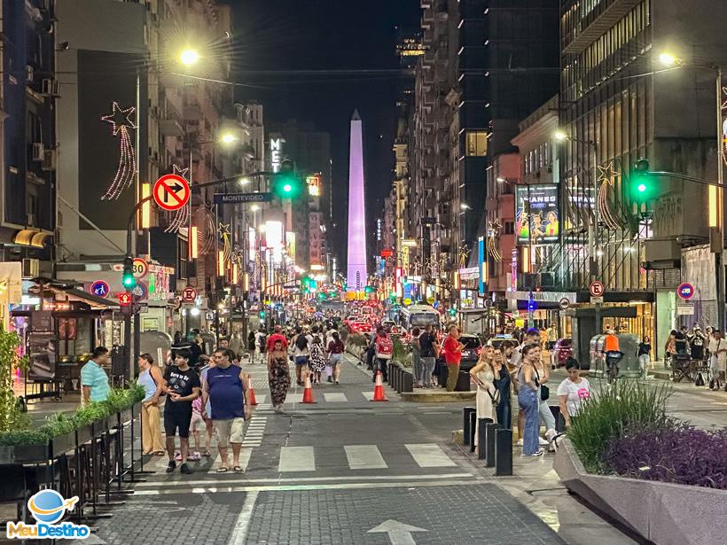 Avenida Corrientes - Buenos Aires - Argentina