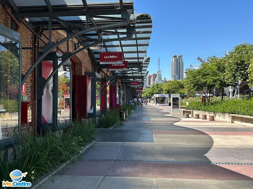 Distrito Arcos Premium Outlet - Buenos Aires - Argentina