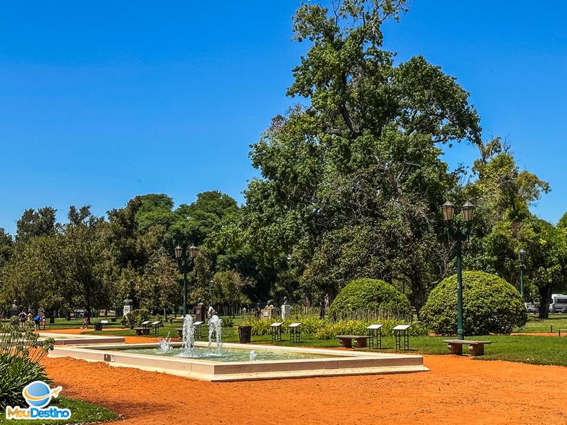 Fontes - Palermo - Buenos Aires - Argentina
