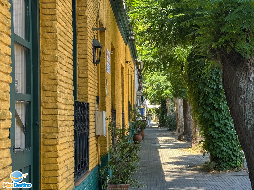 Ruas de Colônia do Sacramento no Uruguai