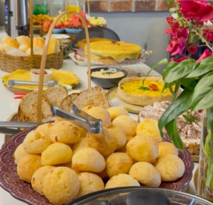 Onde tomar café colonial em Divinópolis