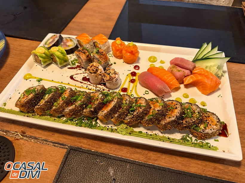 Combinado com Hot 30 peças - Sushi Yang - Arraial D'ajuda - Bahia